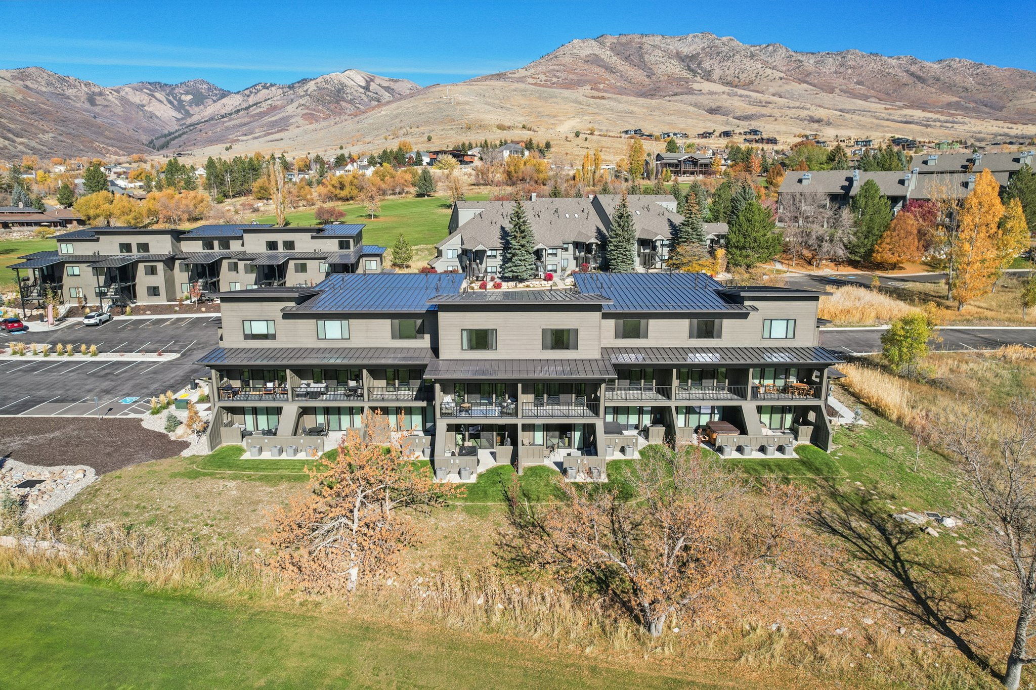 THE POINTE AT WOLF CREEK - Residential