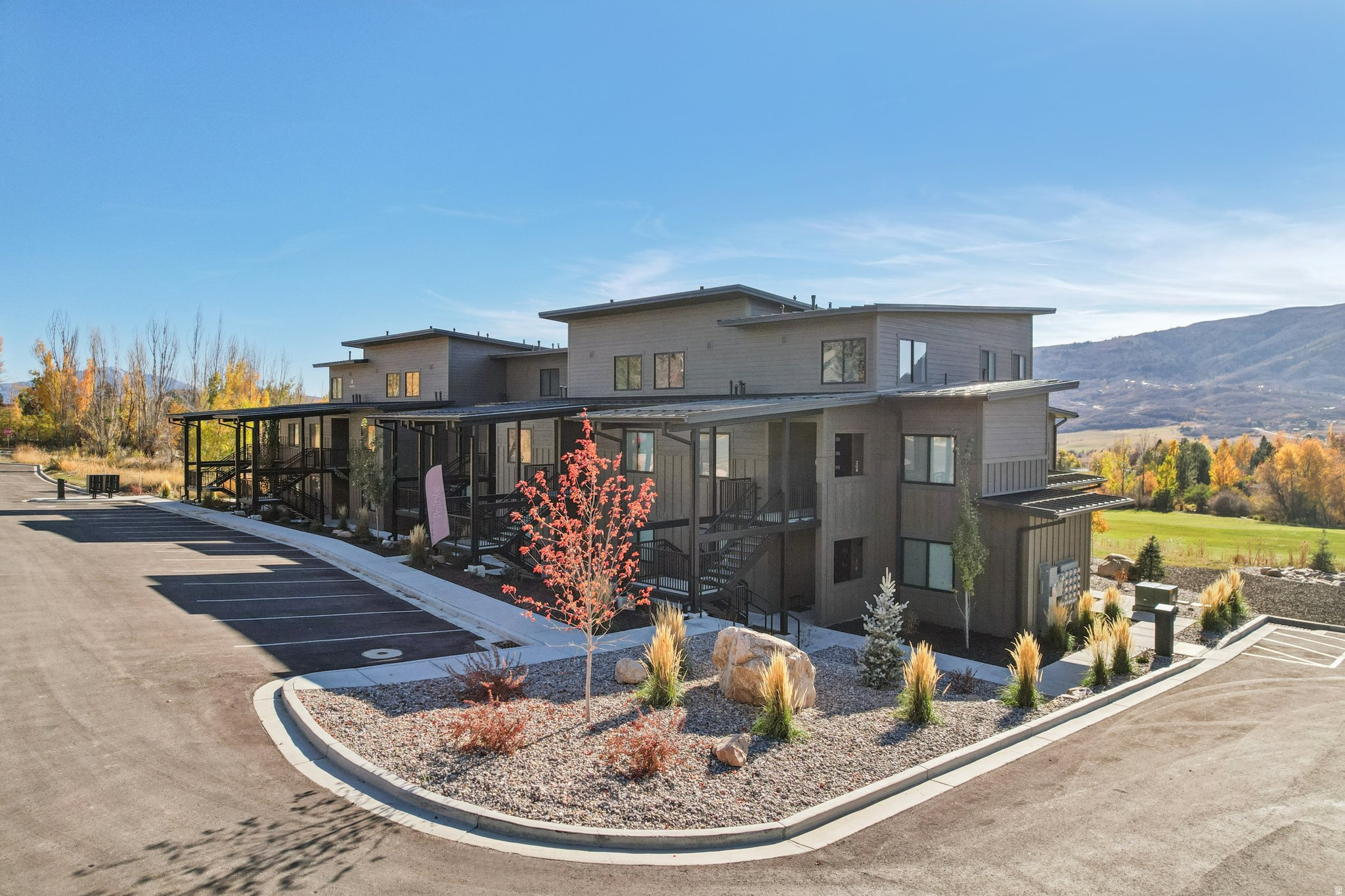 THE POINTE AT WOLF CREEK - Residential
