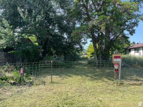 Photo of 247 W 200 S, Santaquin, UT 84655 (MLS # 2098297)