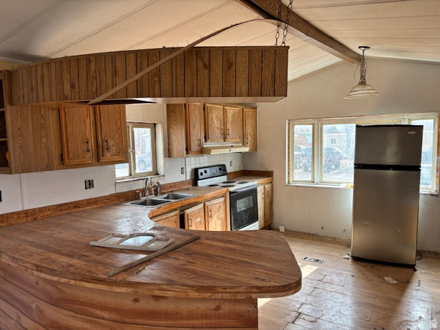 MILE HIGH VILLAGE - Residential