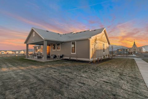 Tiny photo for 963 S LOUISA DR, Saratoga Springs, UT 84045 (MLS # 2148632)