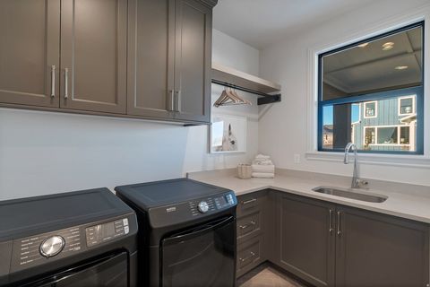 Tiny photo for 963 S LOUISA DR, Saratoga Springs, UT 84045 (MLS # 2148632)