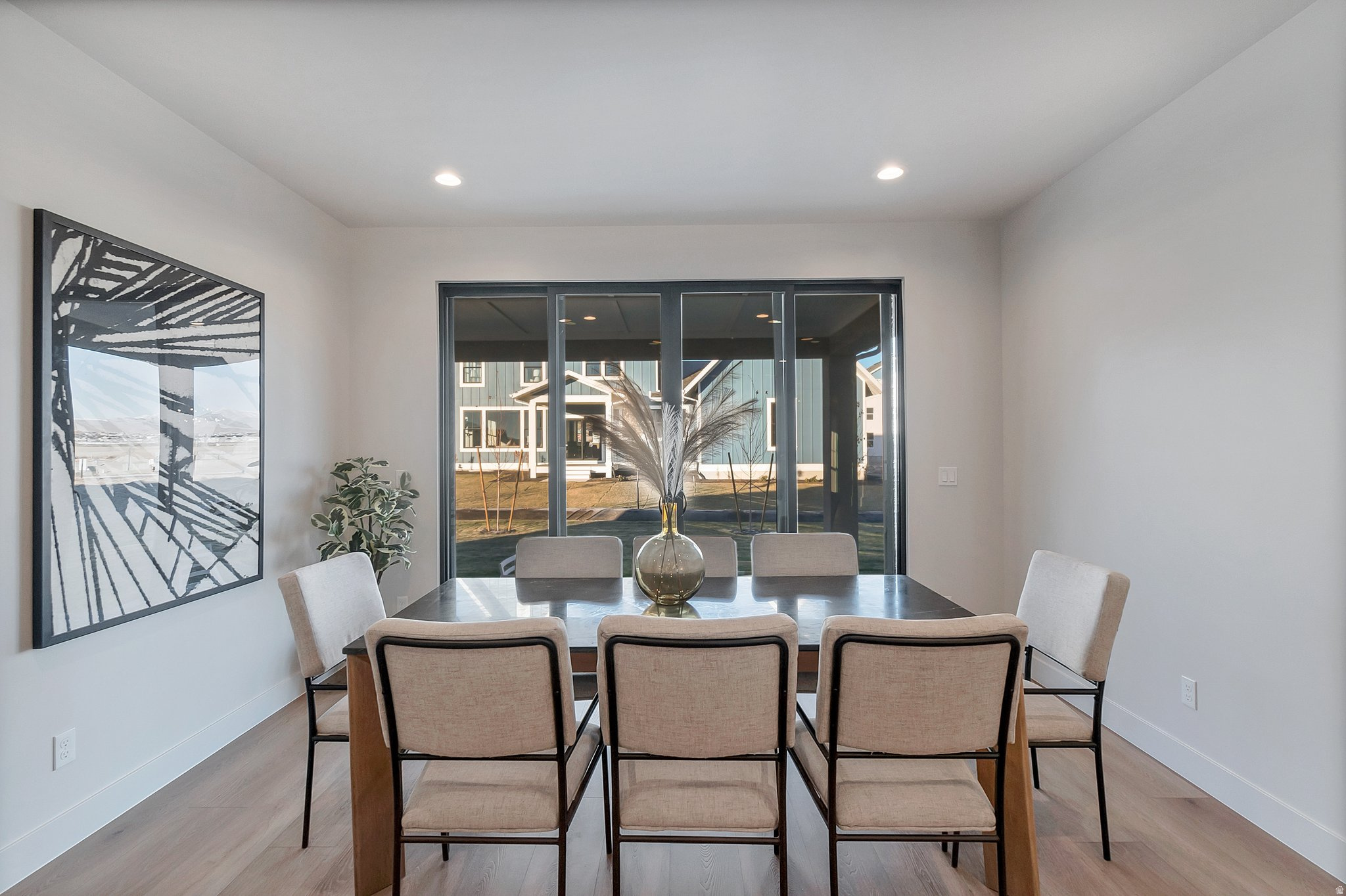 BEACON POINTE - Residential