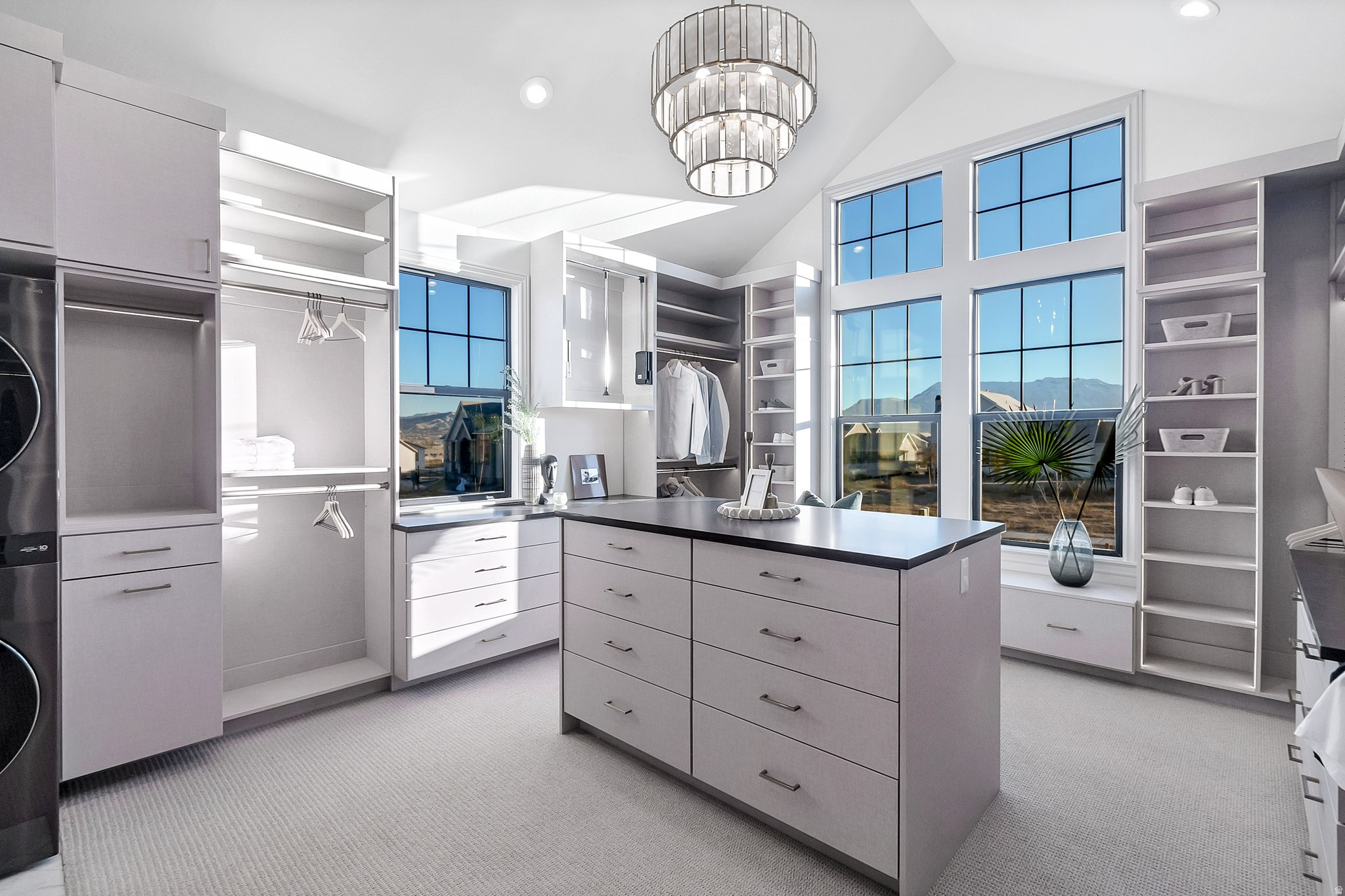 BEACON POINTE - Residential