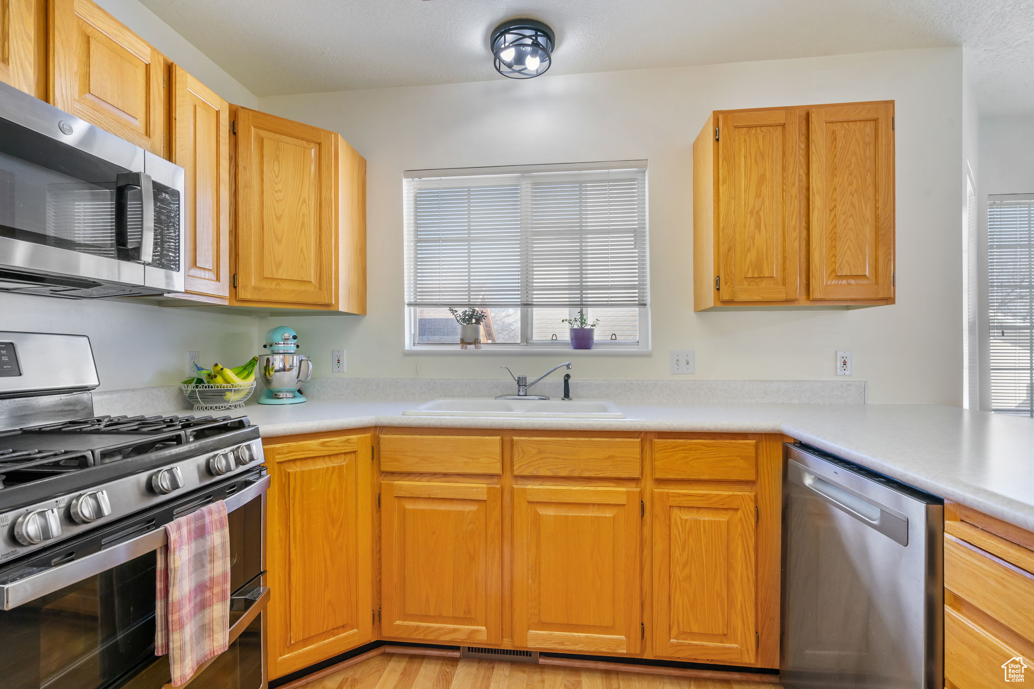 10003 S 4000, South Jordan, Utah image 23