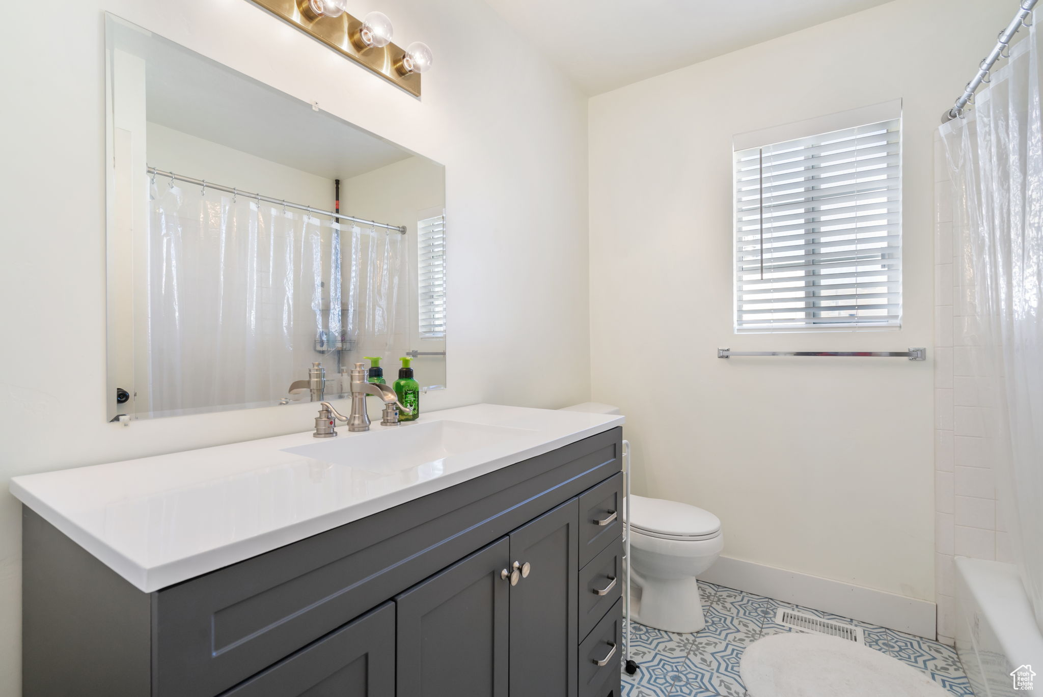 10003 S 4000, South Jordan, Utah image 31
