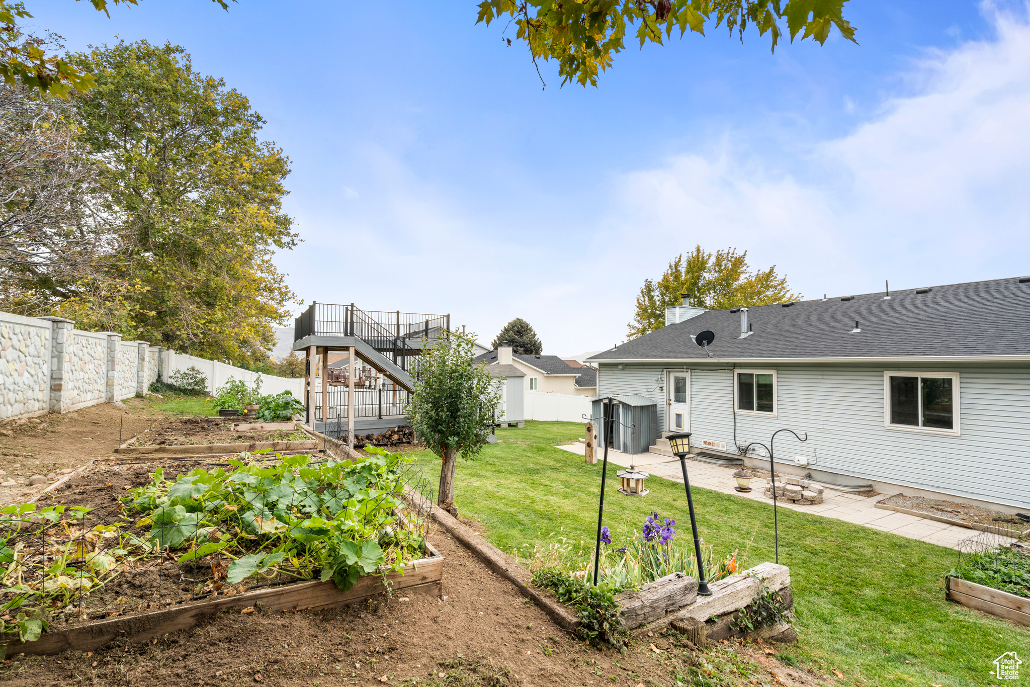 RIDGE POINT - Residential