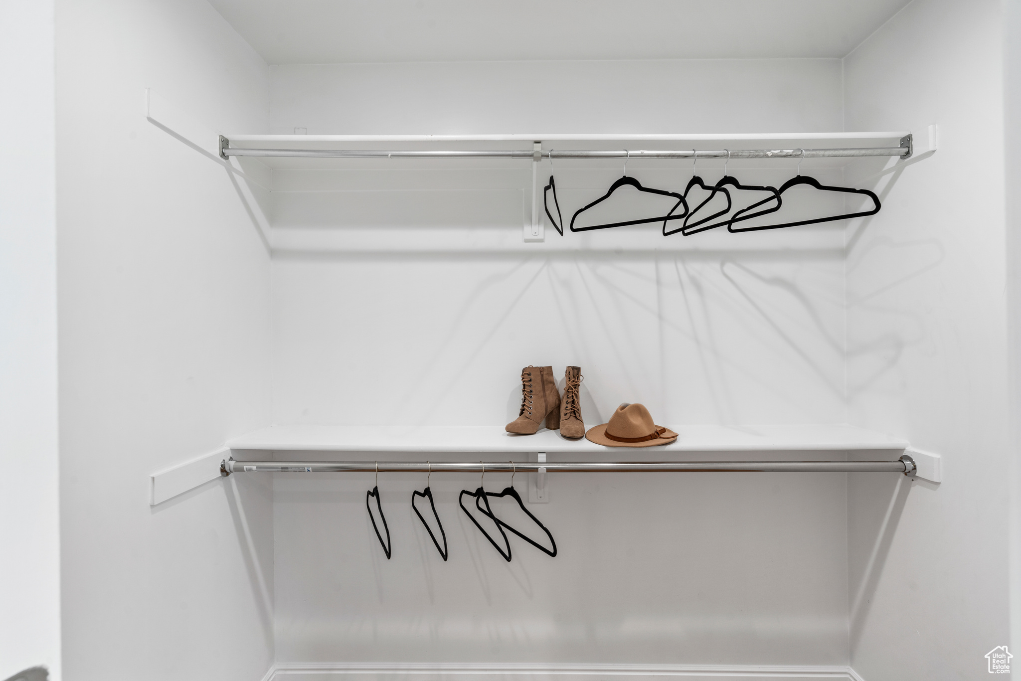 RIDGE POINT - Residential