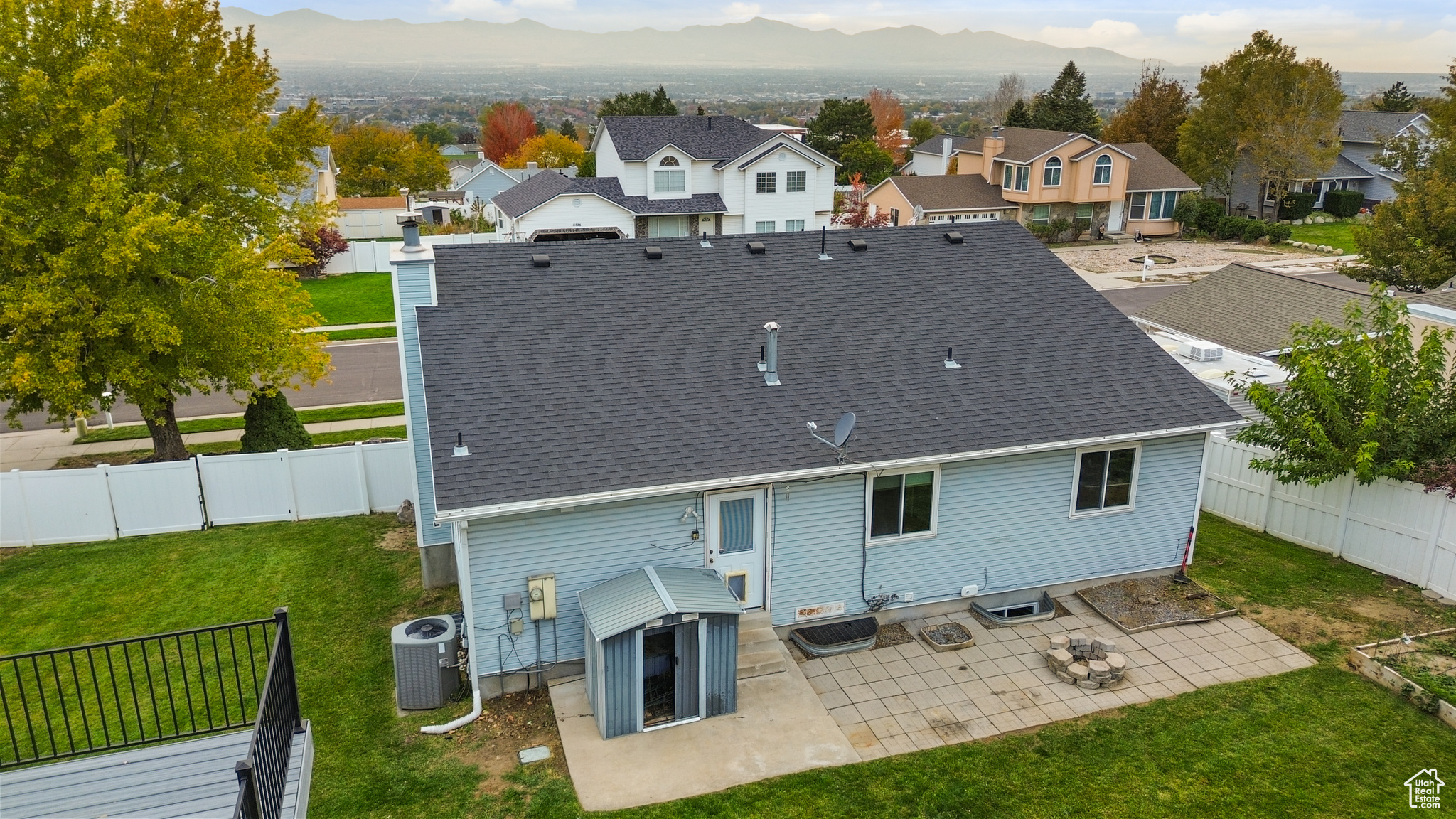 RIDGE POINT - Residential