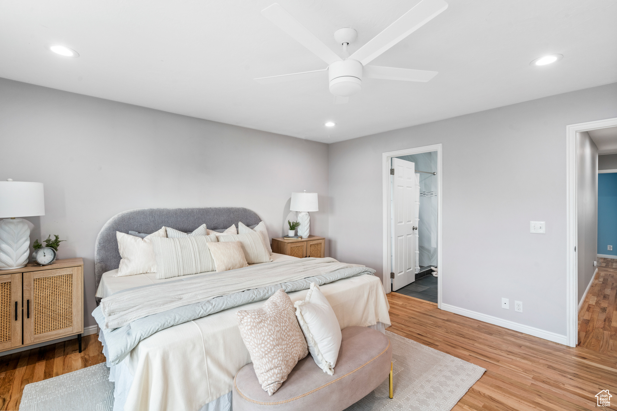 RIDGE POINT - Residential