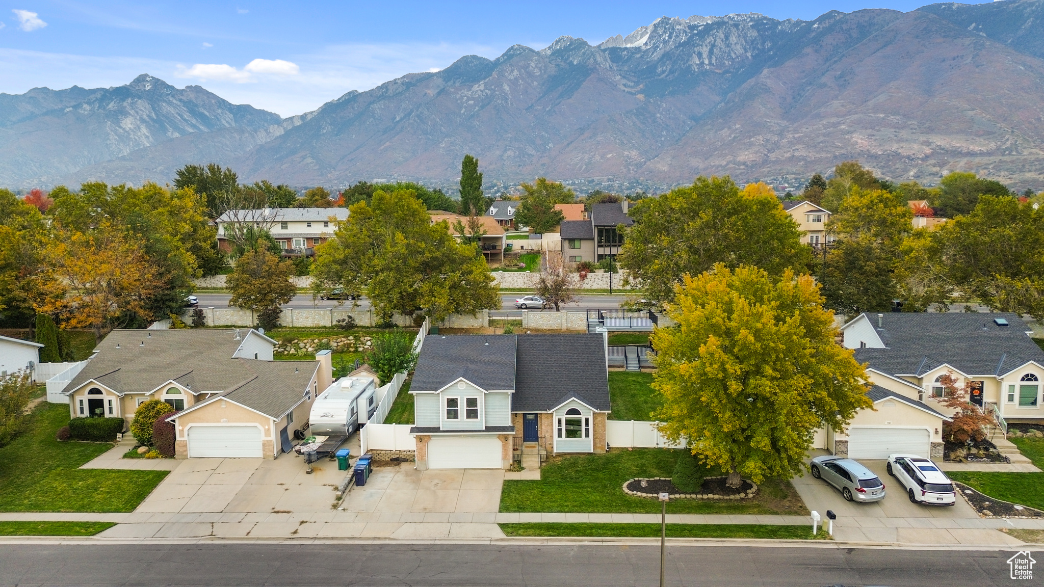 RIDGE POINT - Residential