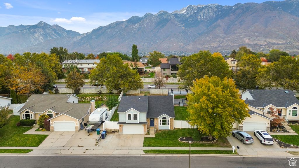 Photo of 11731 S CANBERRA DR, Sandy, UT 84094 (MLS # 2119063)