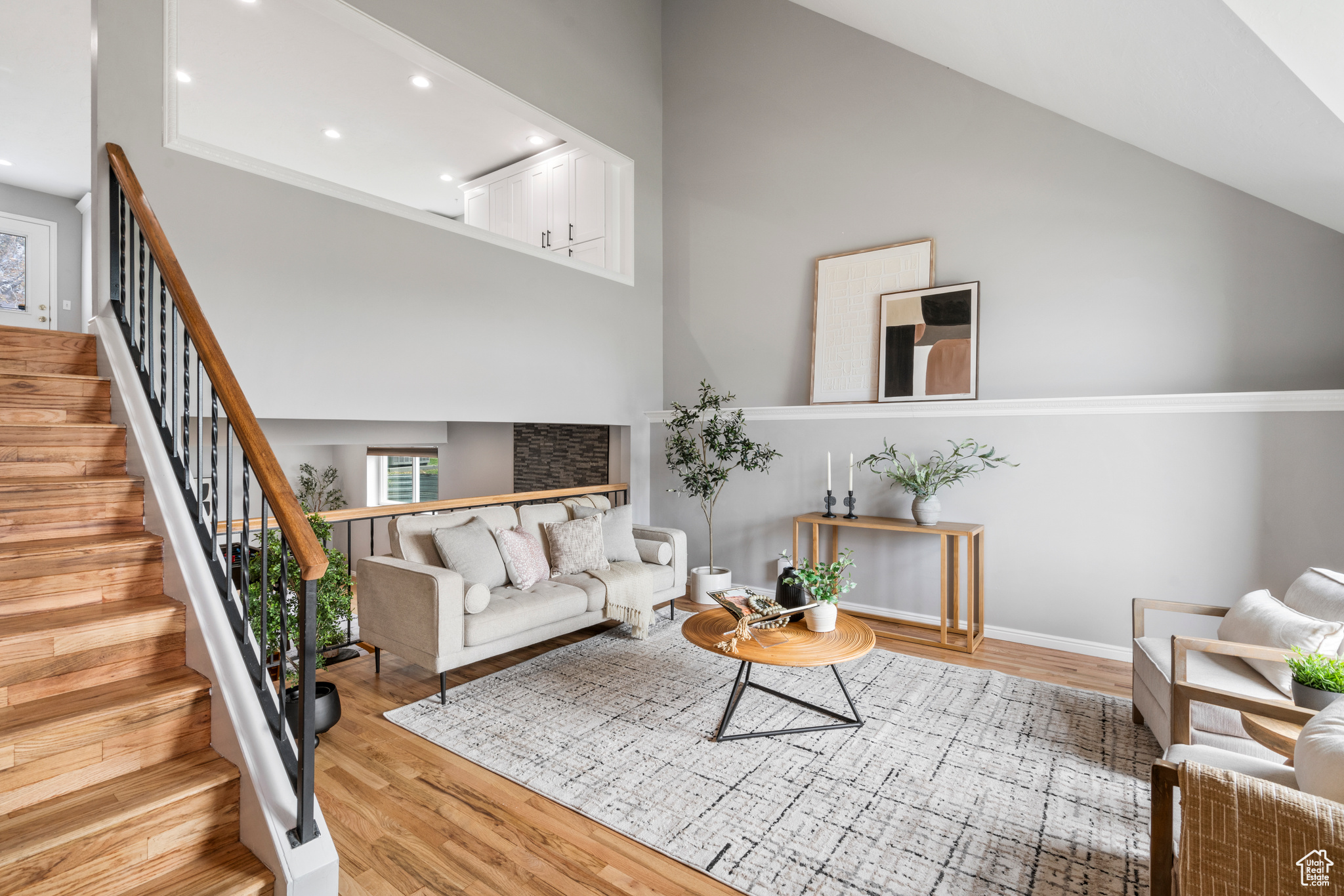 RIDGE POINT - Residential