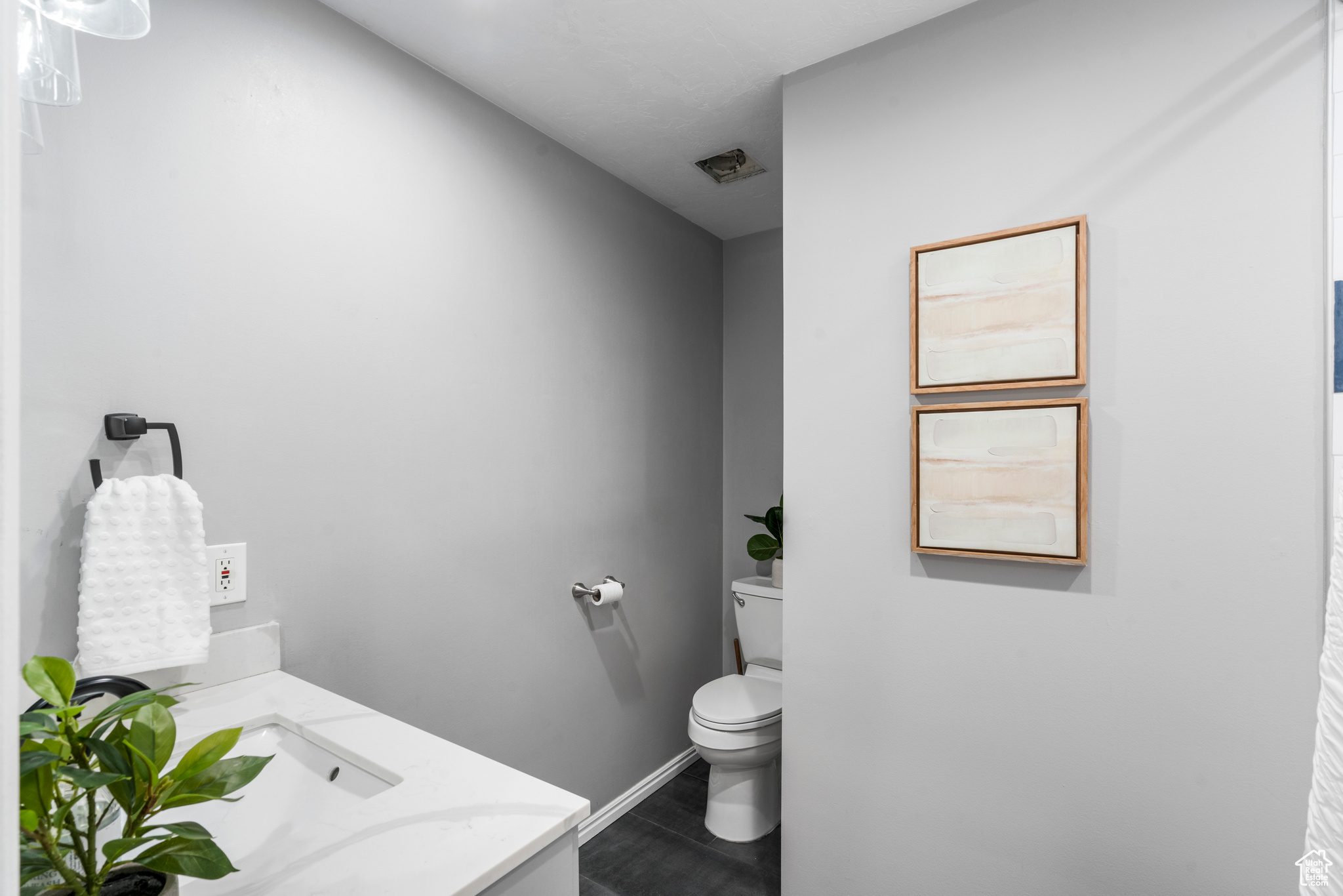 RIDGE POINT - Residential