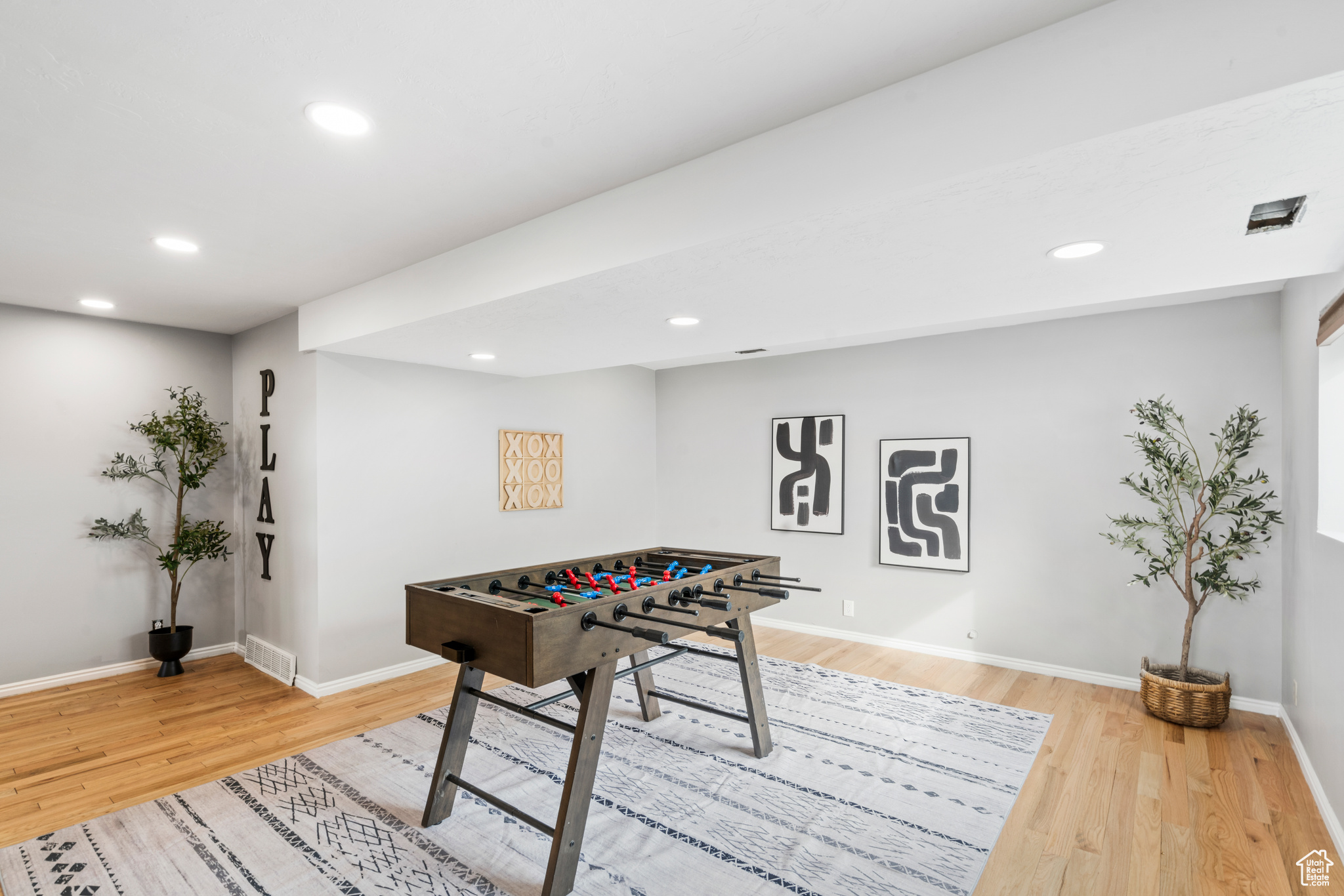 RIDGE POINT - Residential