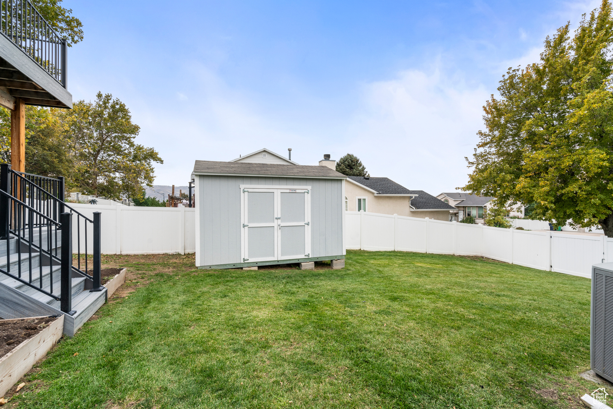 RIDGE POINT - Residential