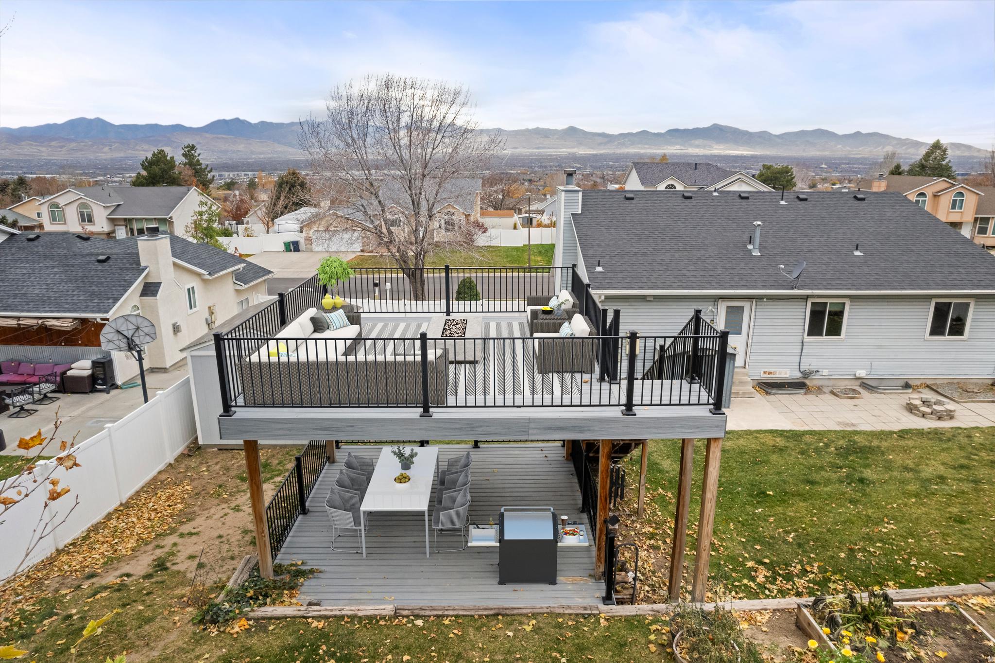 RIDGE POINT - Residential