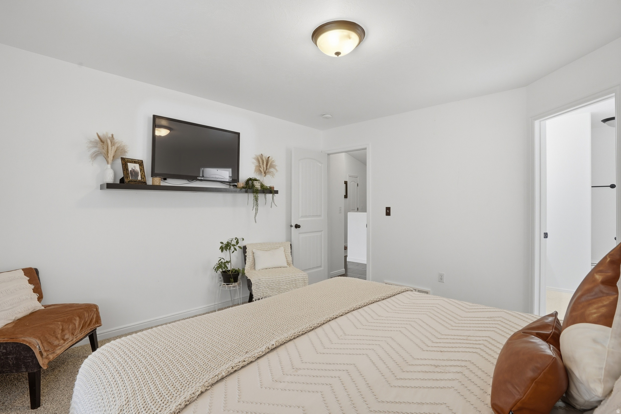 THE VILLAGE OF HAWKS LANDING - Residential