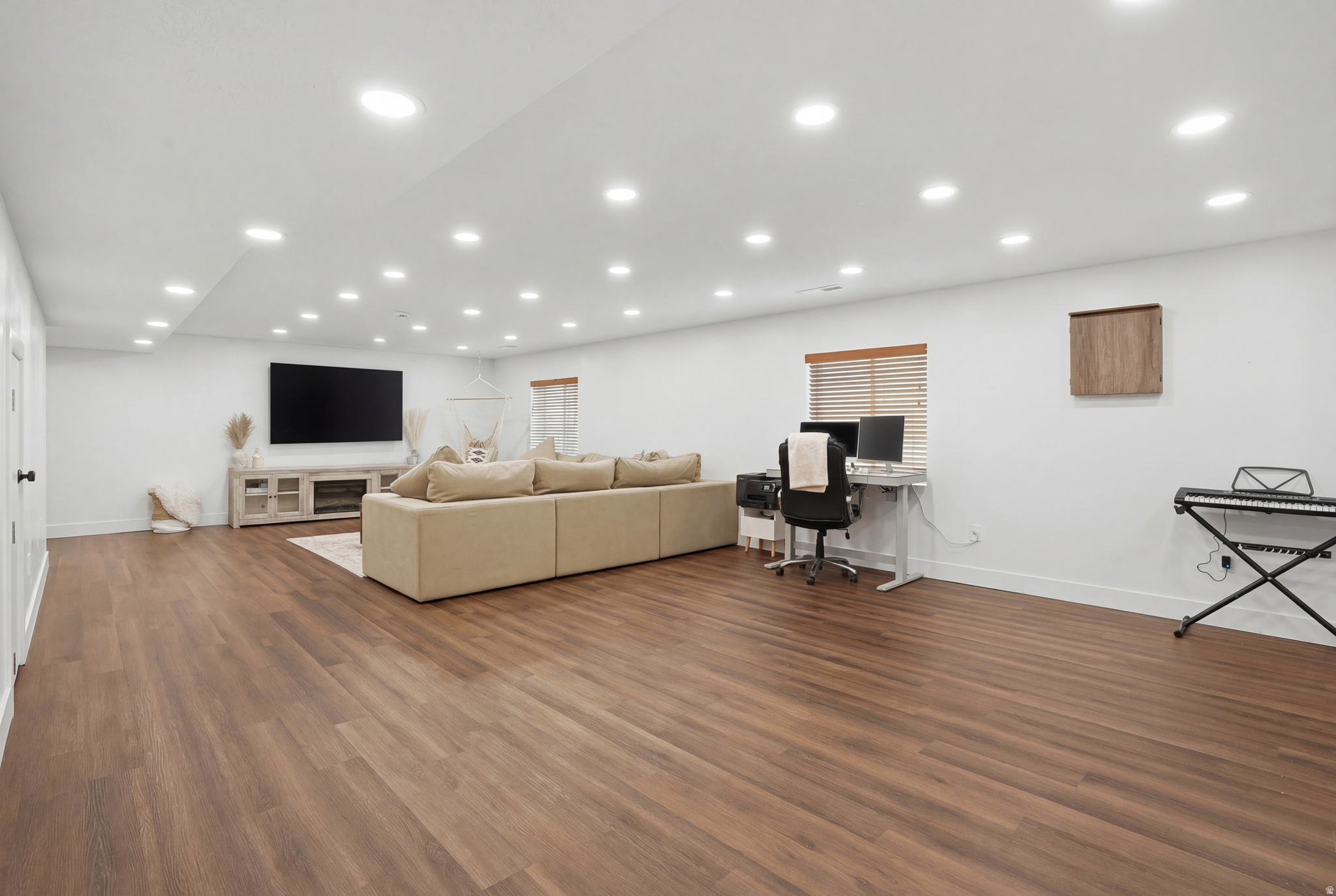 THE VILLAGE OF HAWKS LANDING - Residential