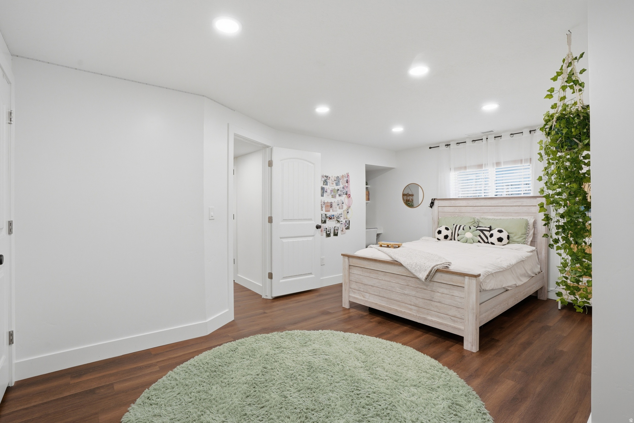 THE VILLAGE OF HAWKS LANDING - Residential