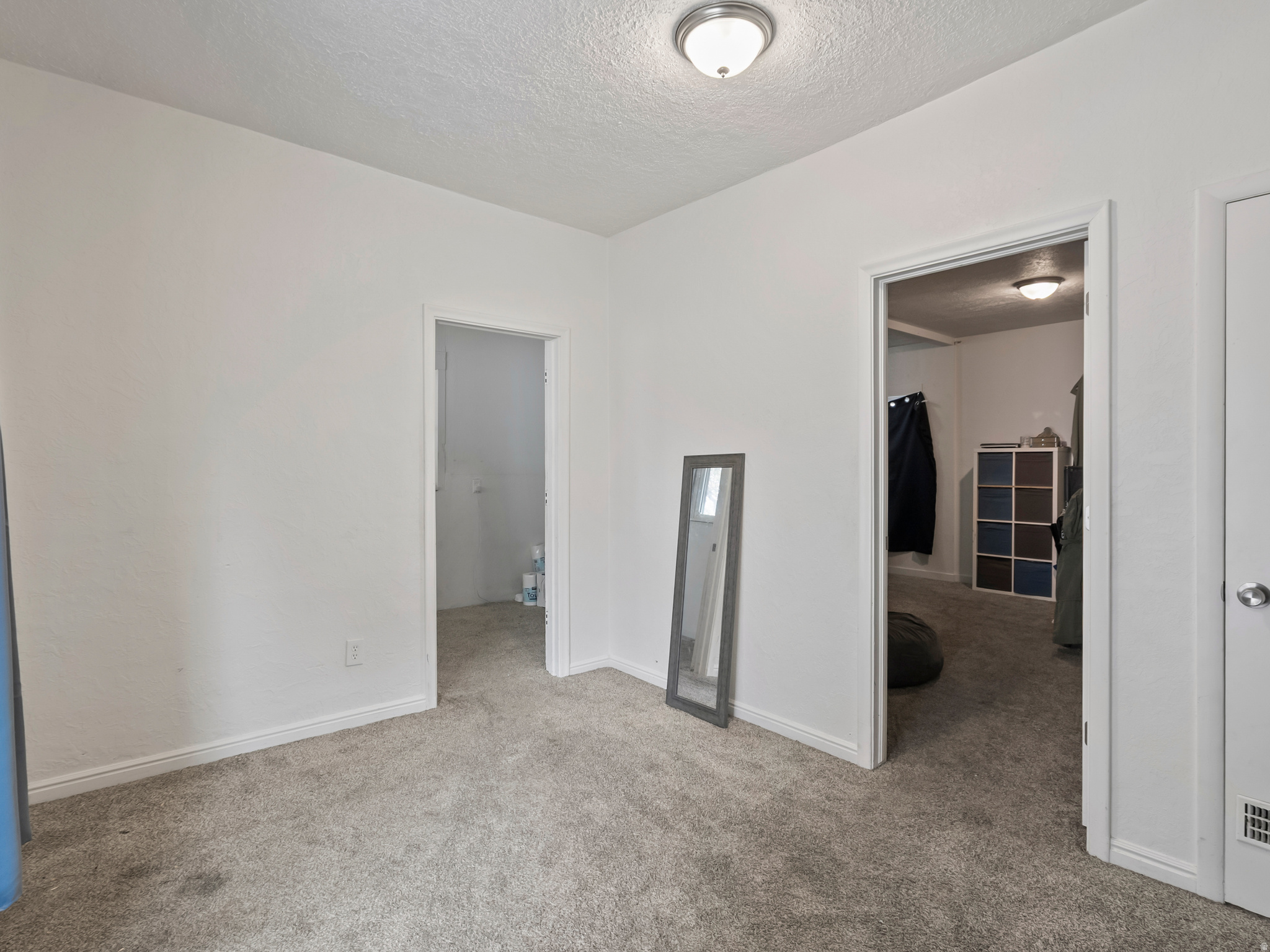 RIVERSIDE - Residential