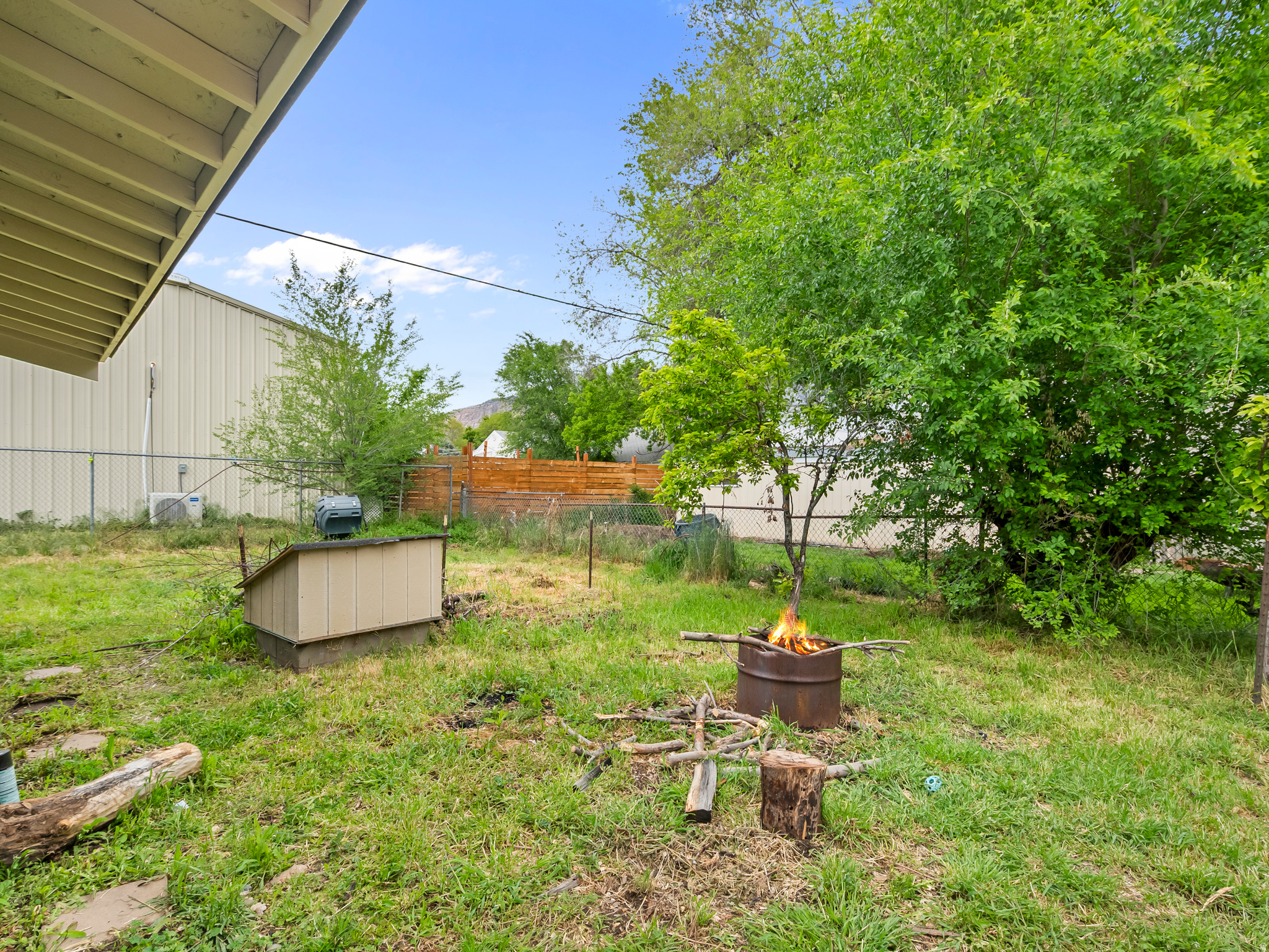 RIVERSIDE - Residential