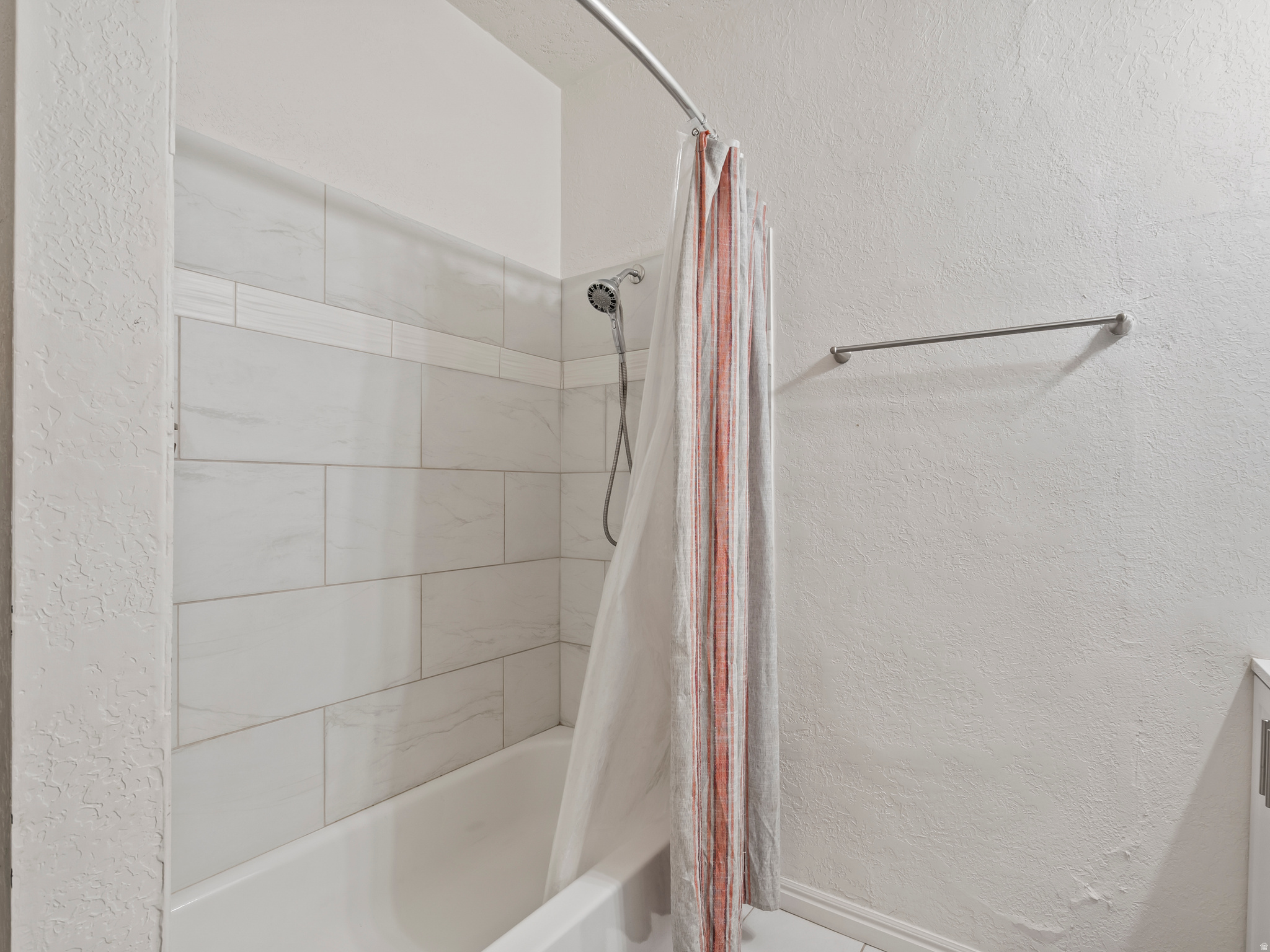 RIVERSIDE - Residential