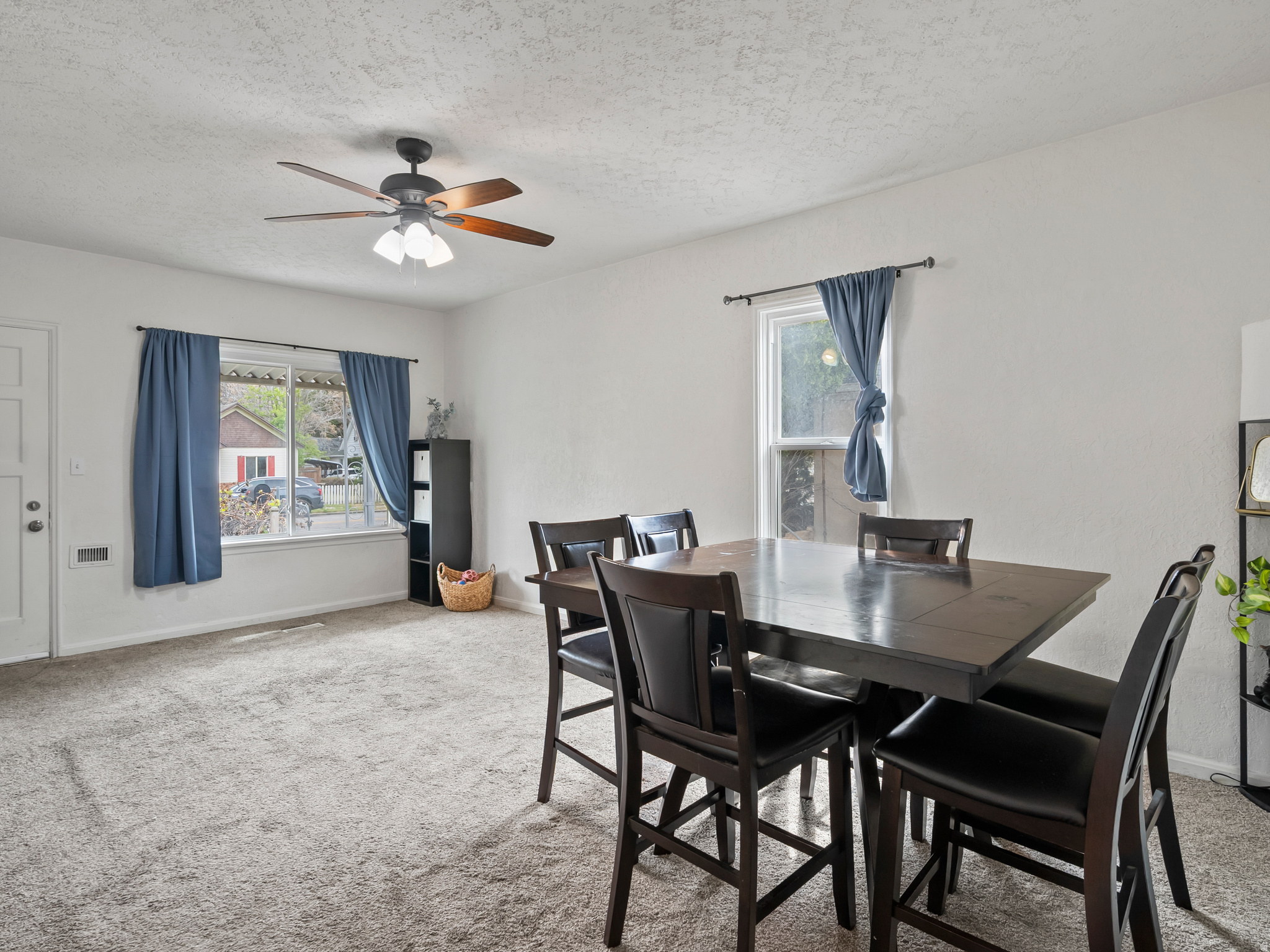 RIVERSIDE - Residential