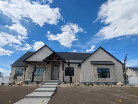 Tiny photo for 513 E GILMOUR ST #122, Grantsville, UT 84029 (MLS # 2168930)