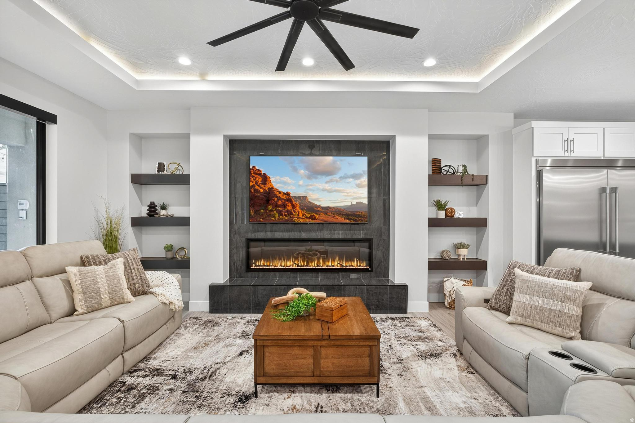 PECAN VALLEY - Residential