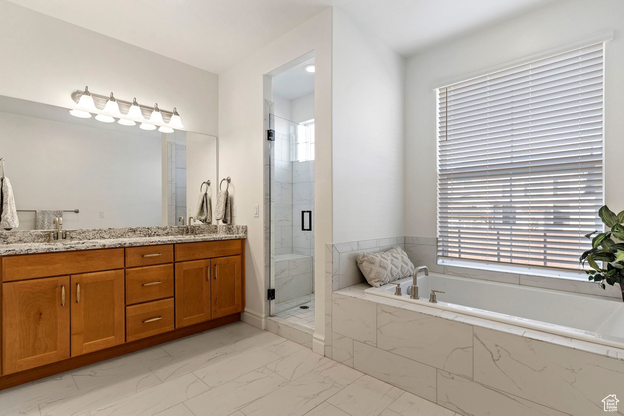 MONARCH MEADOWS - Residential