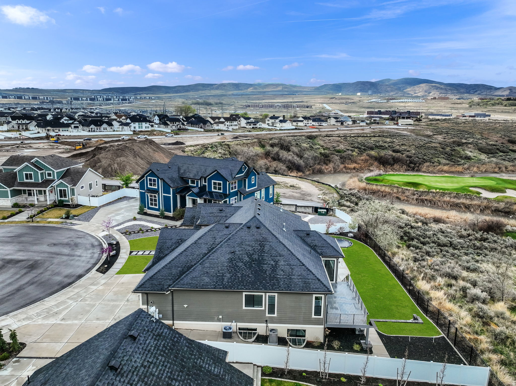 HOLBROOK FARMS - Residential