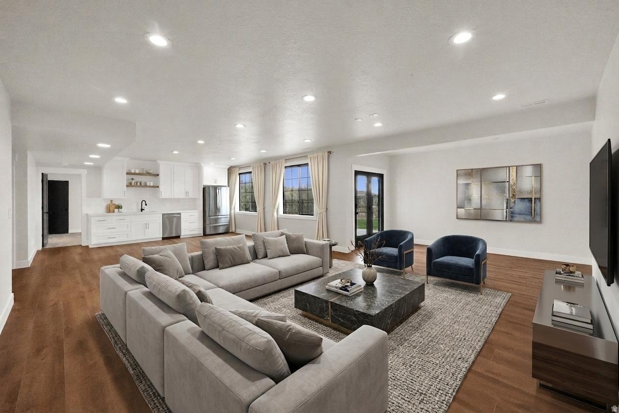 HOLBROOK FARMS - Residential