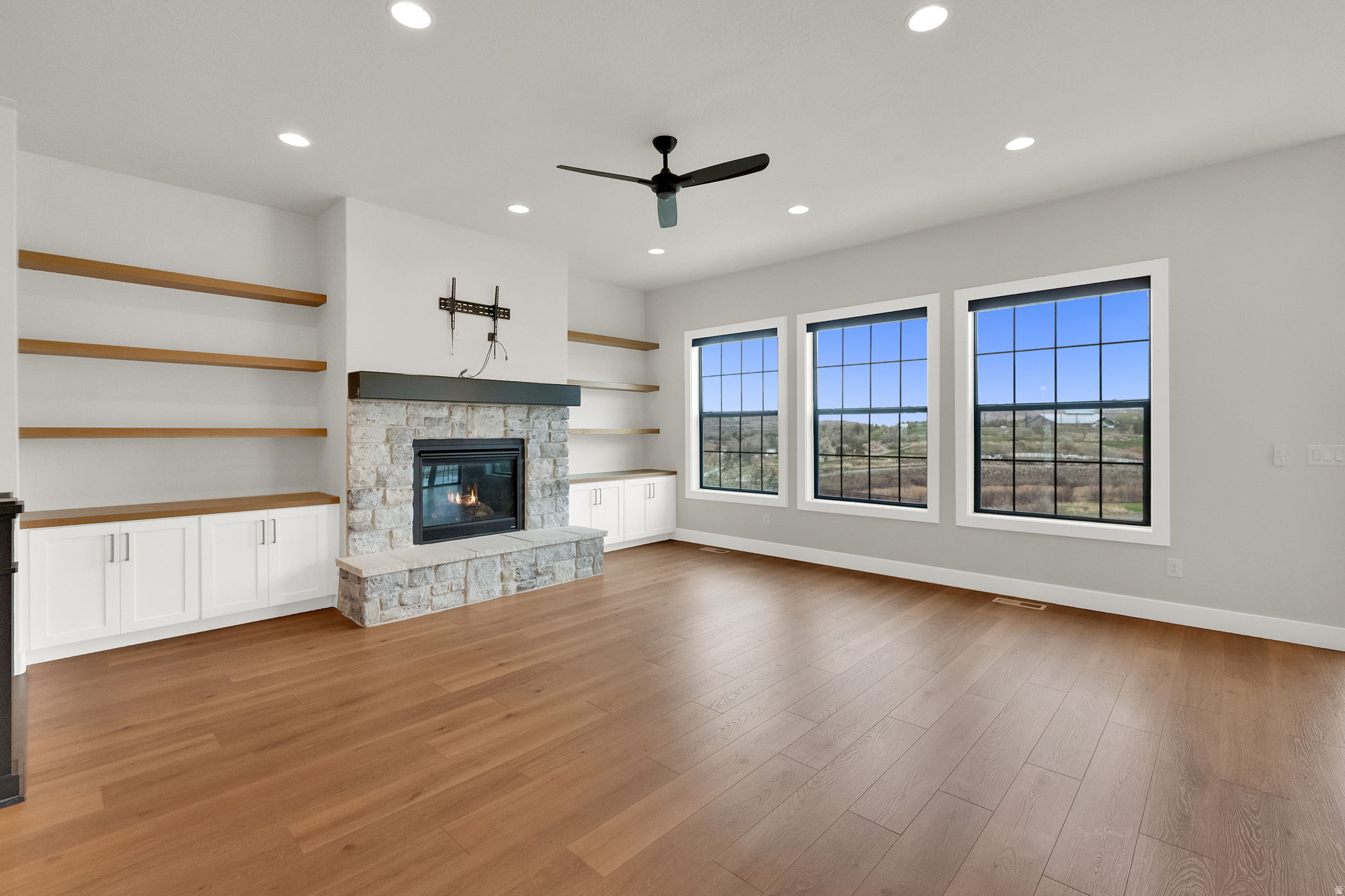 HOLBROOK FARMS - Residential