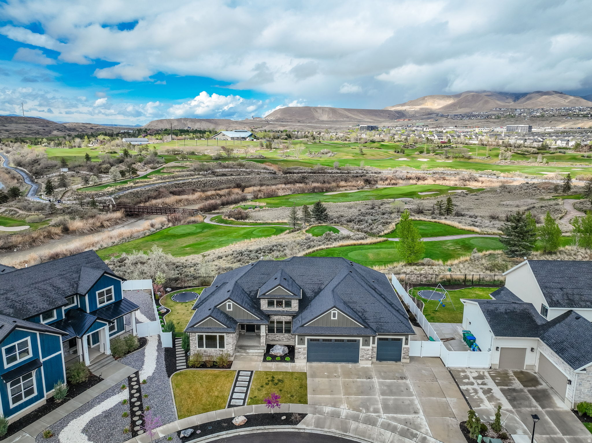 HOLBROOK FARMS - Residential