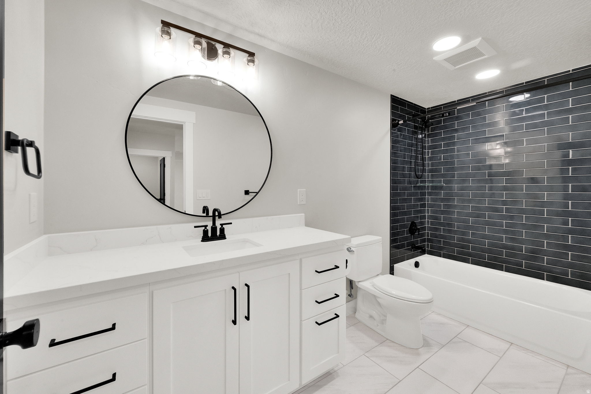 HOLBROOK FARMS - Residential