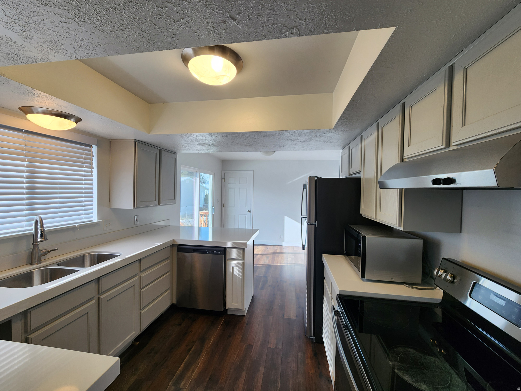 MEADOW CREST - Residential