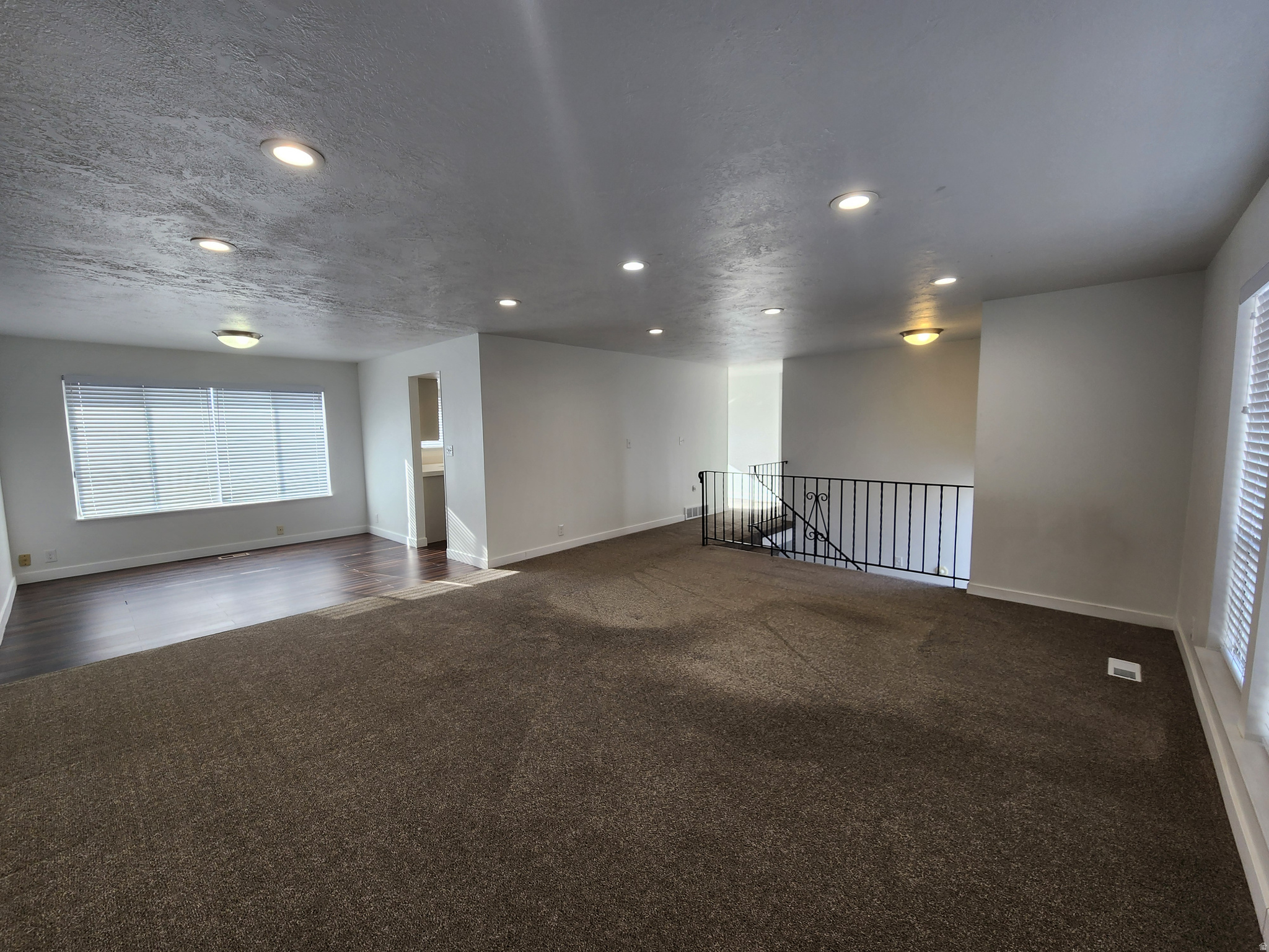 MEADOW CREST - Residential