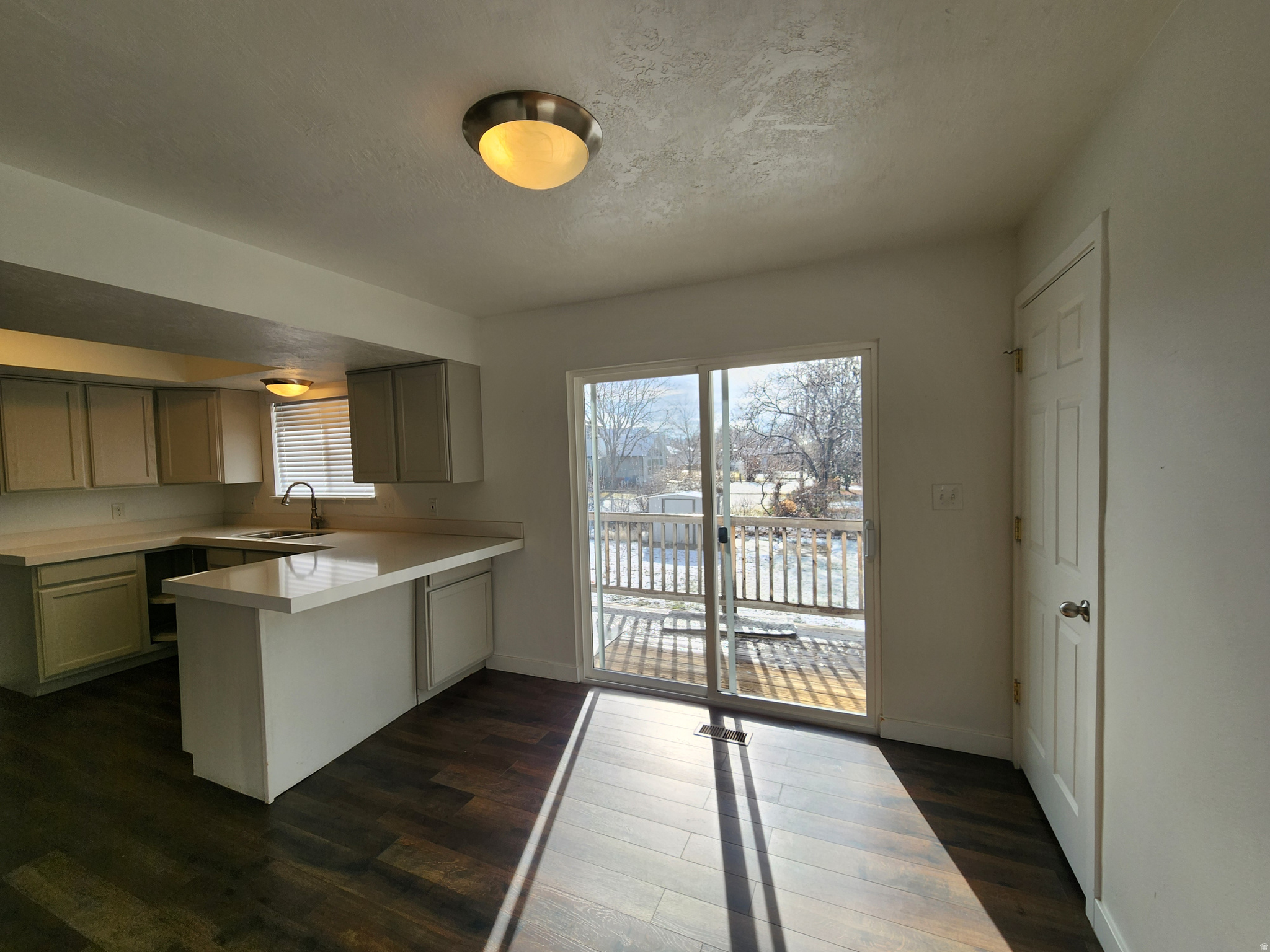 MEADOW CREST - Residential