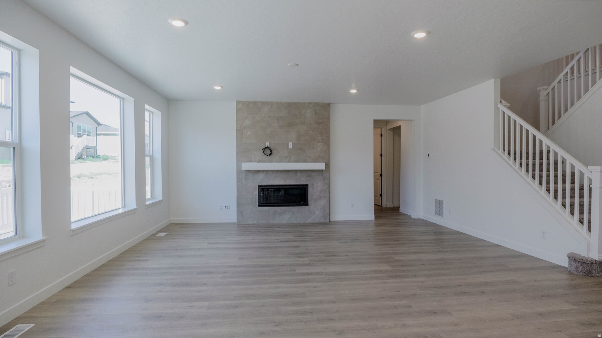 CANTON RIDGE - Residential