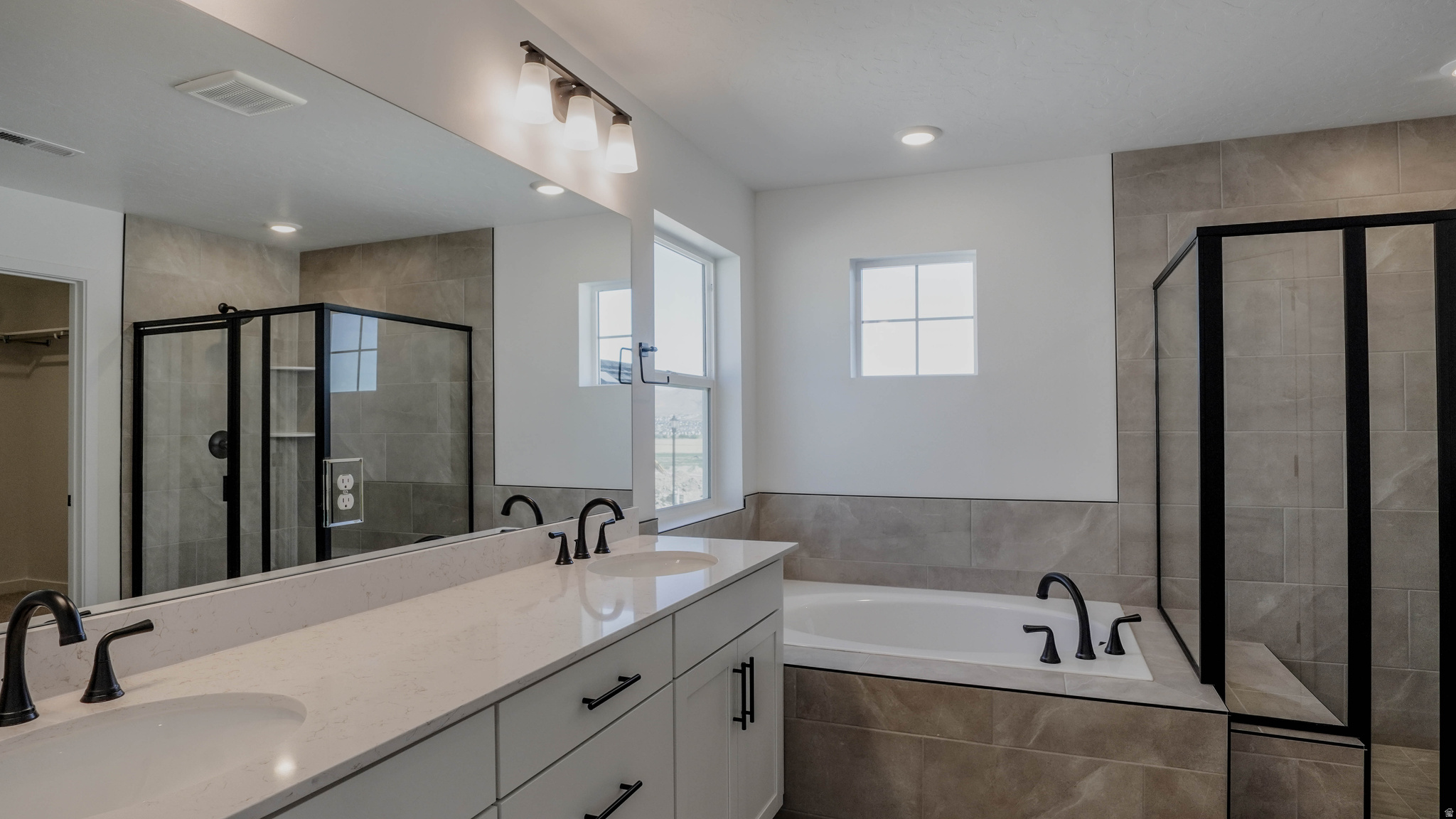 CANTON RIDGE - Residential