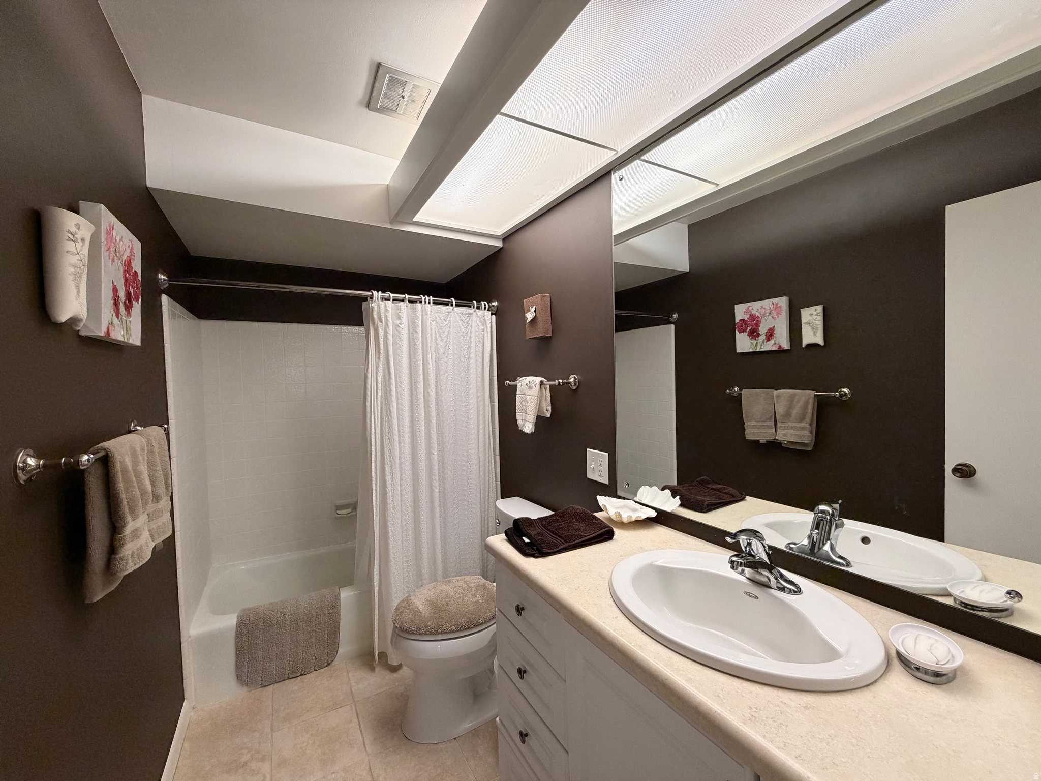 THREE FOUNTAINS - Residential