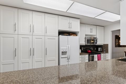 Tiny photo for 241 E 4700 N, Provo, UT 84604 (MLS # 2154227)