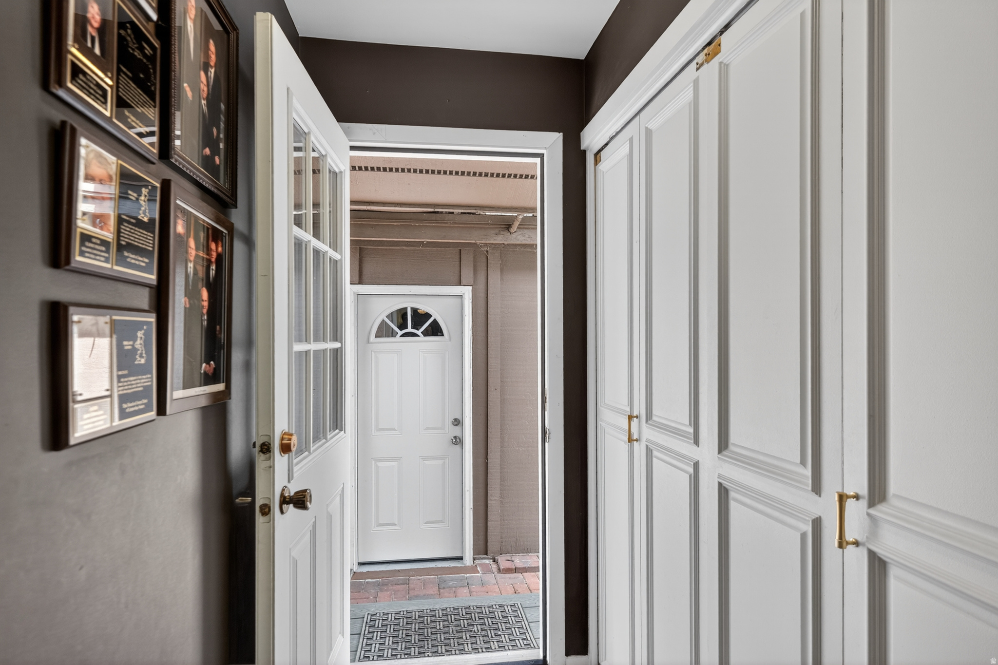 THREE FOUNTAINS - Residential