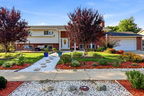 Tiny photo for 106 W 575 N, Kaysville, UT 84037 (MLS # 2177068)