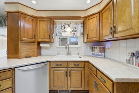 Tiny photo for 106 W 575 N, Kaysville, UT 84037 (MLS # 2177068)