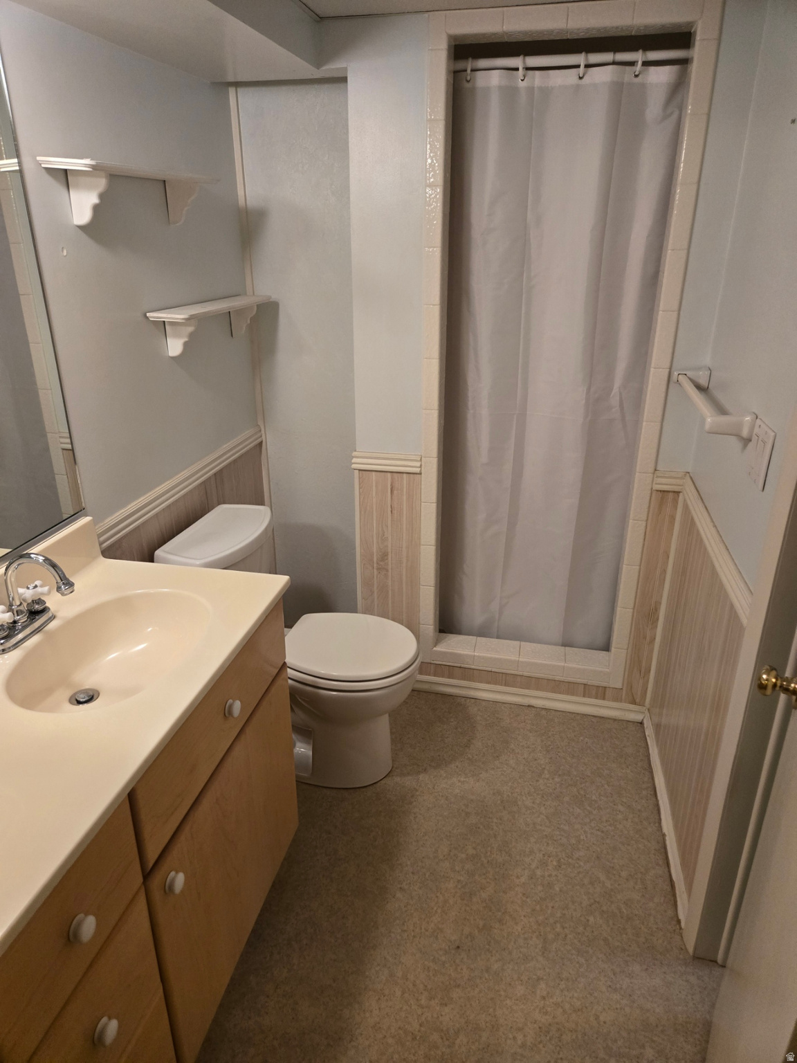 COUNTRY SQUIRE ESTATES - Residential