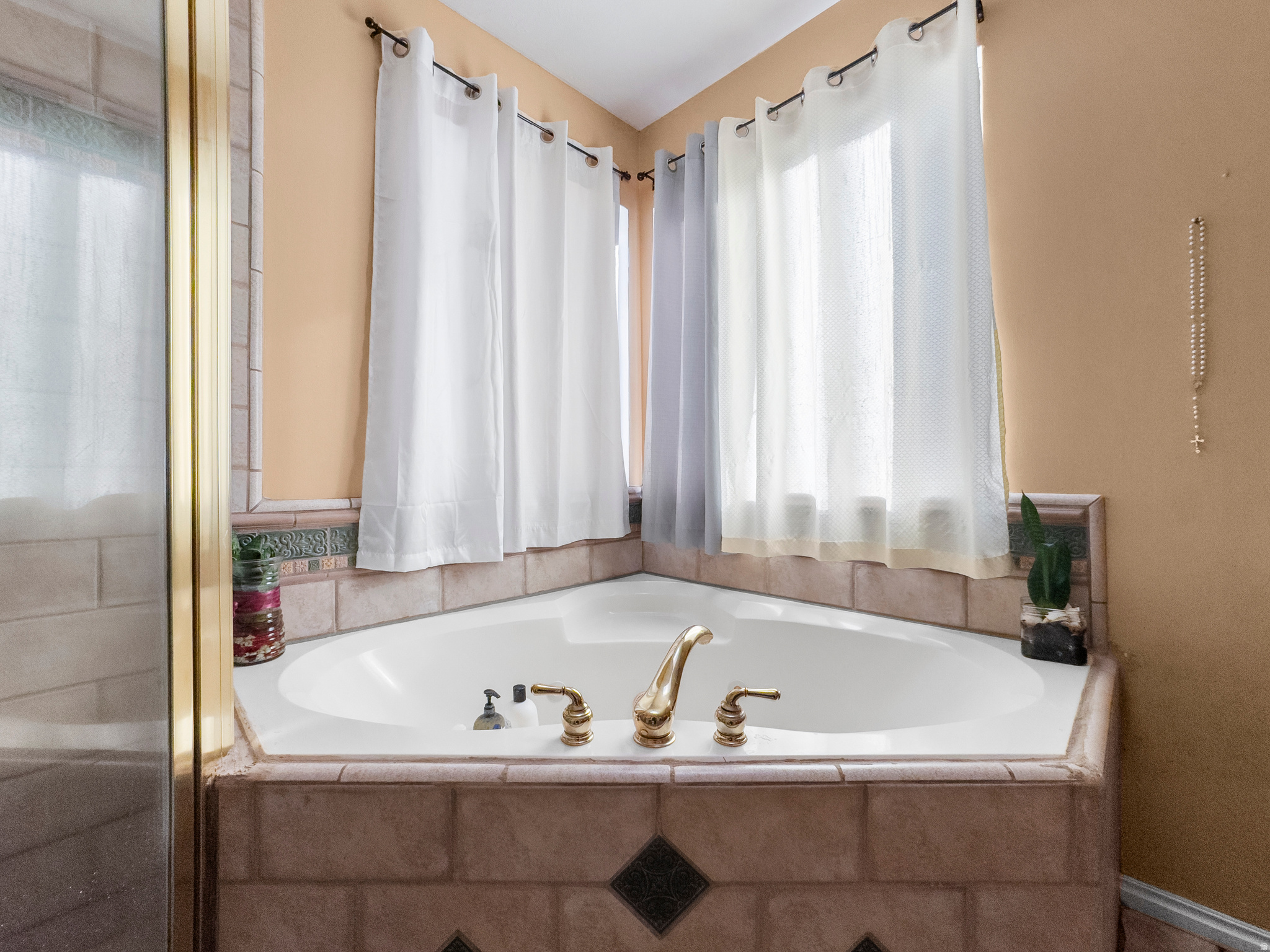 LAMPLIGHT VILLAGE - Residential