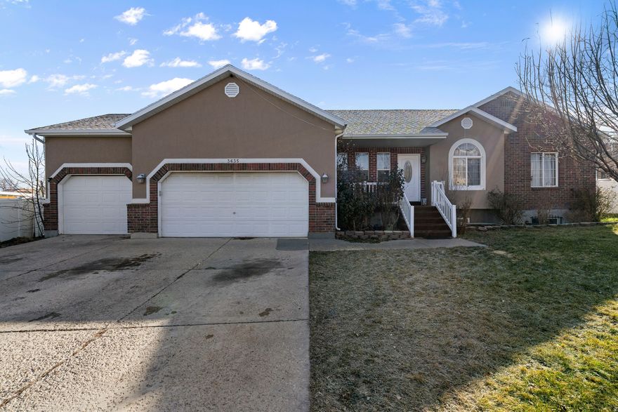 Spacious 6-bedroom, 3-bath rambler on a quiet cul-de-sac in Magna. Nearly 2,900 sq ft with a fully finished basement, vaulted ceilings, and a 3-car garage. Flat, fully landscaped 0.18-acre lot with mountain views. No HOA. Solar installed in 2022. Convenient location close to schools, parks, and commuter routes.