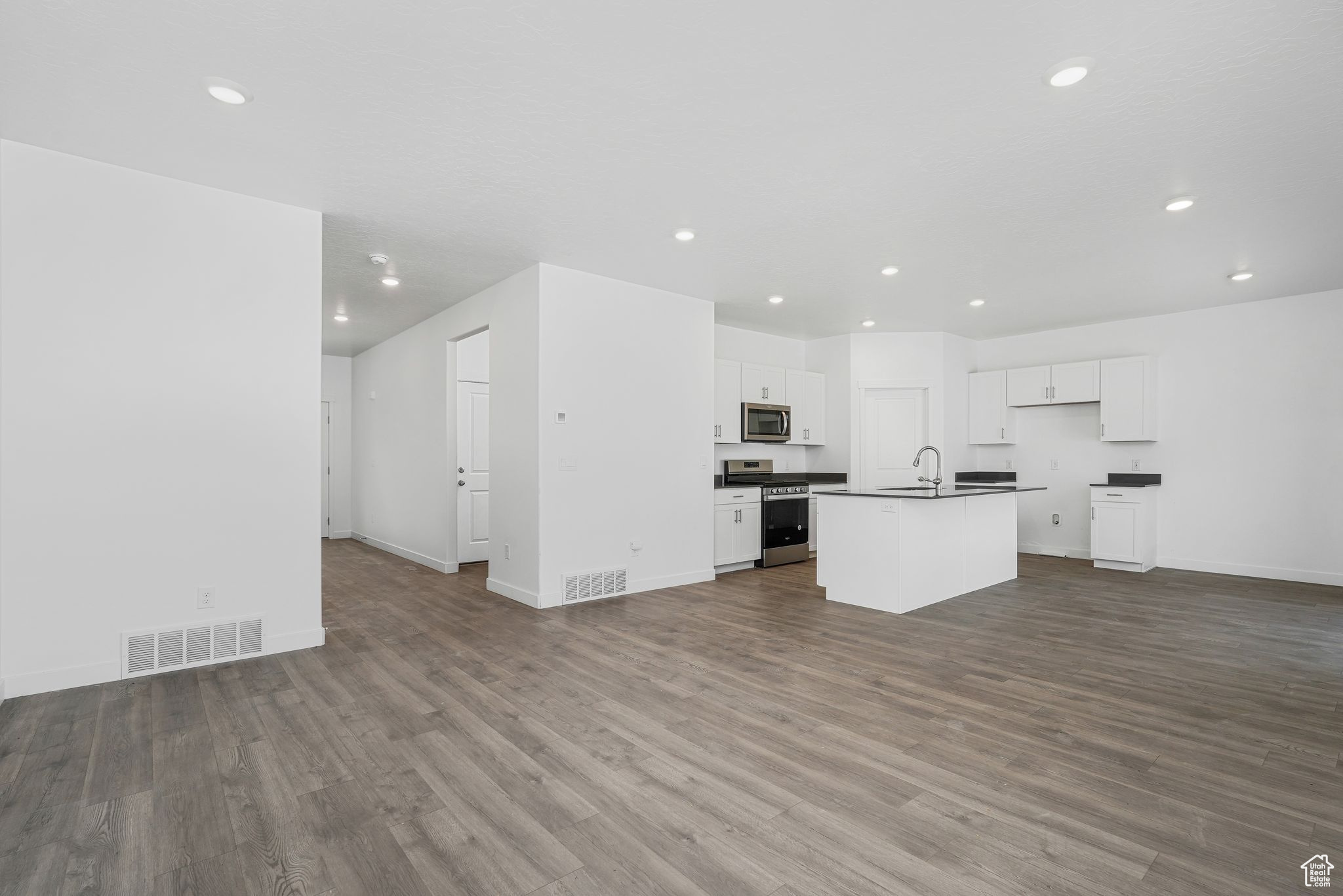 COLD SPRING RANCH - Residential